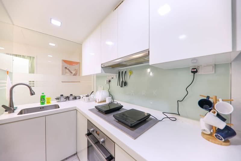 Centro Residences, 59 Ang Mo Kio Avenue 8, Room Rental, 300 sqft, Condominium For Rent, by Jun Park, 24806328 - PropertyGuru.com.sg