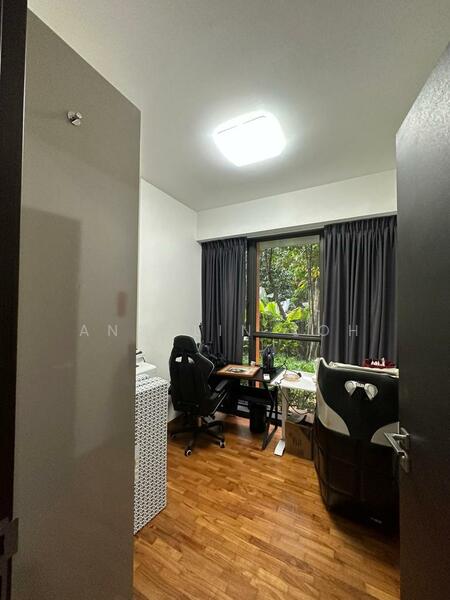 For Rent - Sims Urban Oasis