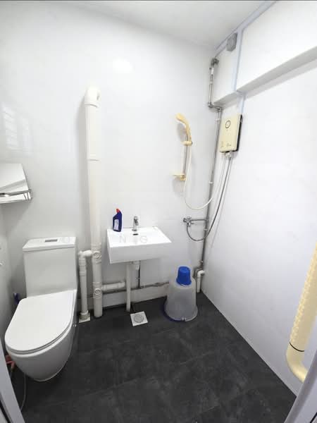 389 Yishun Avenue 6, 389 Yishun Avenue 6, 3 Bedrooms, 1,119 sqft, HDB Flat For Rent, by Yang Yu Qiang Jaraldmine, 24807832 - PropertyGuru.com.sg