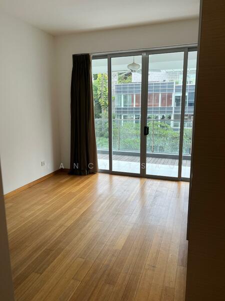 For Rent - 8 @ Mount Sophia