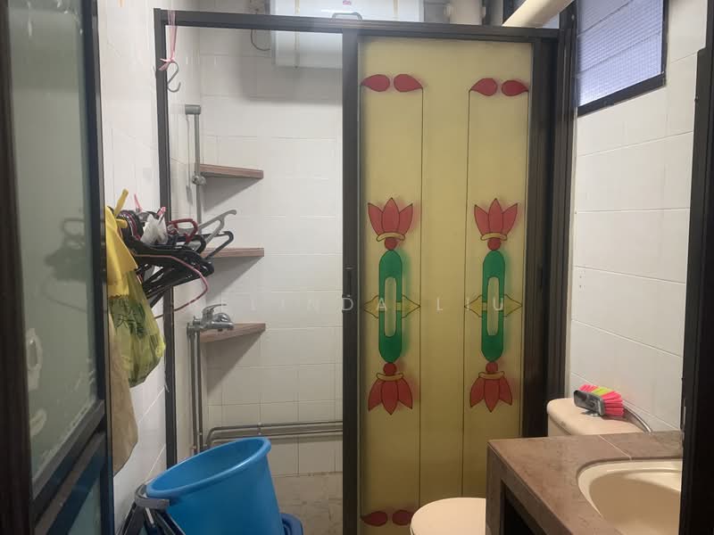 274 Toh Guan Road HDB Flat For Sale at S$ 588,000 | PropertyGuru Singapore