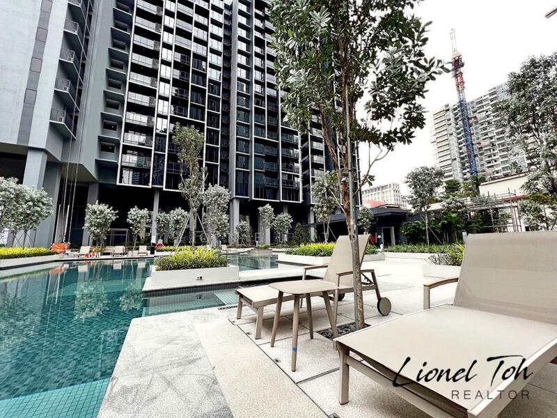 District 8, The M Condo, Poolside lounge chairs, Lionel Toh Realtor