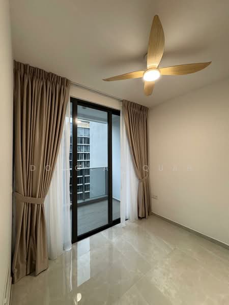 Penrose, 22 Sims Drive, Eunos / Geylang / Paya Lebar, 1 Bedroom, 474 sqft, Condominium For Sale, by Douglas Quah, 24809747 - Penrose- living room with day/night curtains - PropertyGuru.com.sg