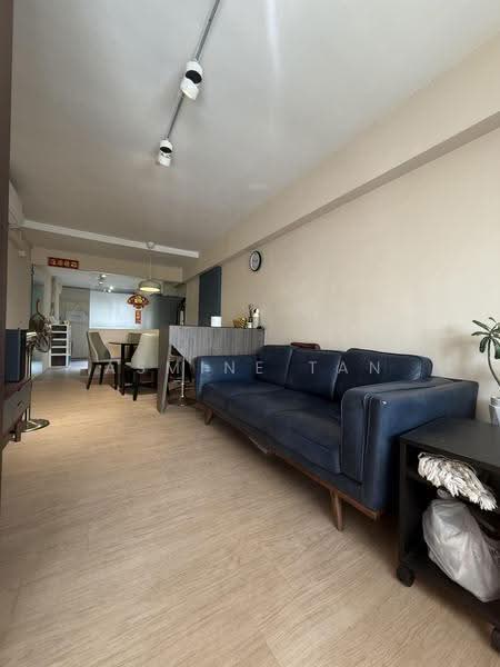 424 Ang Mo Kio Avenue 3, 424 Ang Mo Kio Avenue 3, Ang Mo Kio / Bishan / Thomson, Room Rental, 100 sqft, HDB Flat For Rent, by Asmine Tan, 24810148 - Living Room - PropertyGuru.com.sg