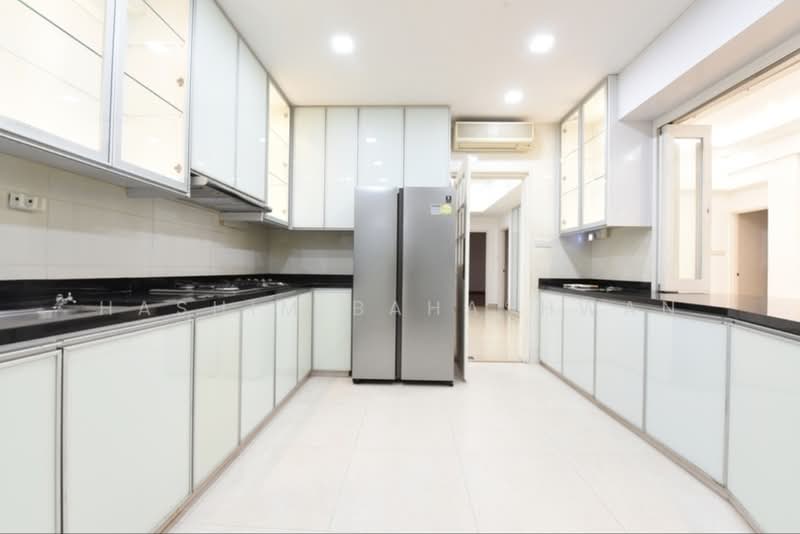 Regency Park, 3 Nathan Road, 4 Bedrooms, 3,650 sqft, Condominium For Rent, by Hashim Bahashwan, 24811126 - PropertyGuru.com.sg