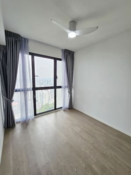 Avenue South Residence, 13 Silat Avenue, 2 Bedrooms, 689 sqft, Condominium For Rent, by Lawrence Tan, 24811369 - PropertyGuru.com.sg