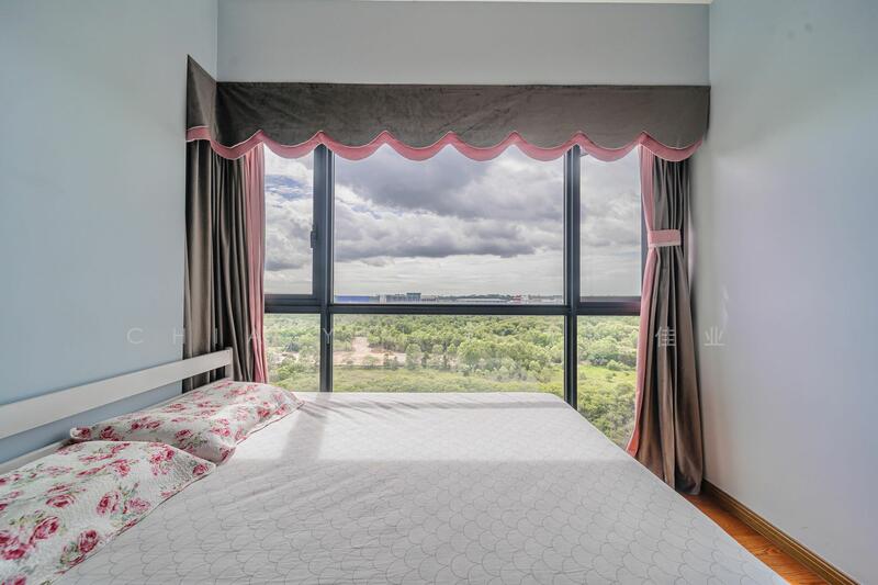 For Sale - Kingsford Waterbay