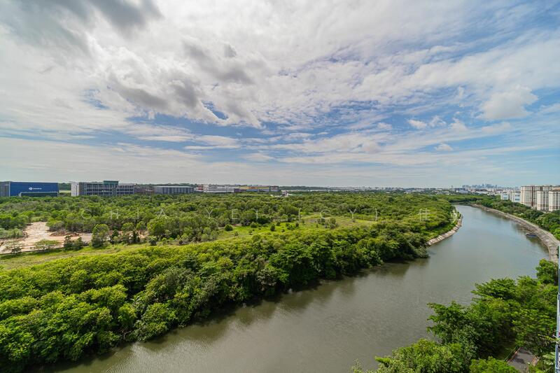 For Sale - Kingsford Waterbay