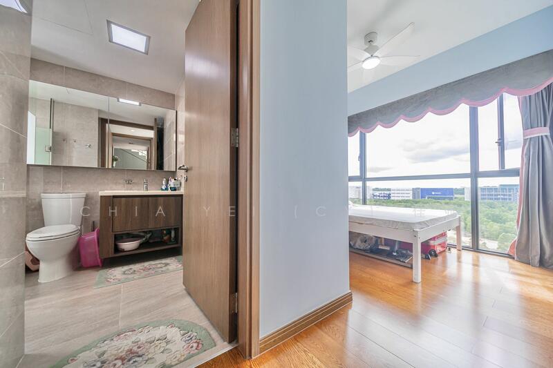 For Sale - Kingsford Waterbay