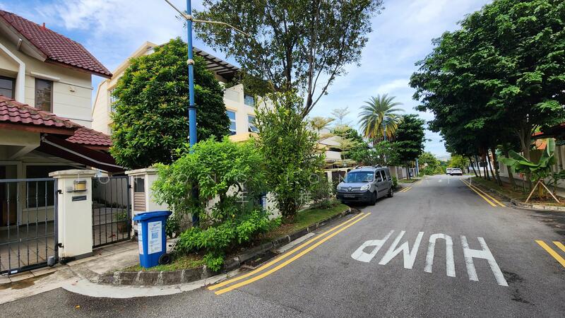 Serangoon Garden Estate, Burghley Drive, 3 Bedrooms, 1,800 sqft, Semi-Detached House For Sale, by Jon Ong (Onglai) 王金祥, 24813815 - PropertyGuru.com.sg