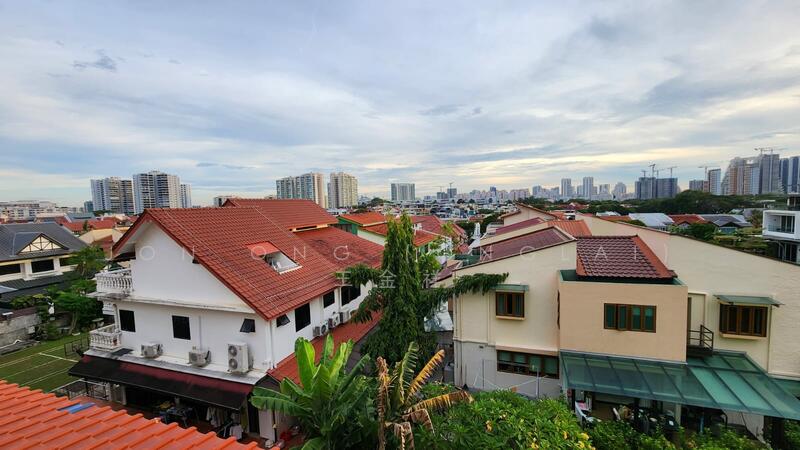 Serangoon Garden Estate, Burghley Drive, 3 Bedrooms, 1,800 sqft, Semi-Detached House For Sale, by Jon Ong (Onglai) 王金祥, 24813815 - PropertyGuru.com.sg