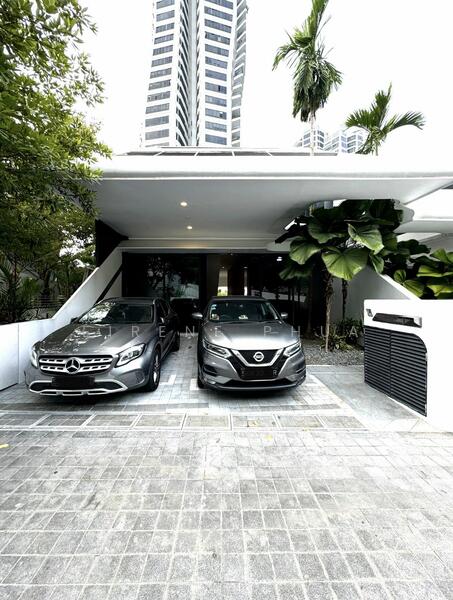 Enjoy the exclusivity of villa within a condo community and abundance of facilities 