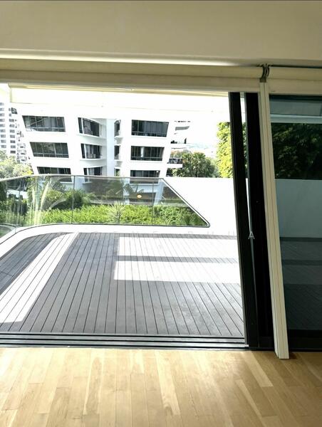 2nd floor: master bedroom’ balcony installed with retractable awning 
