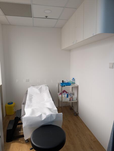 Mount Elizabeth Hospital / Medical Center, 3 Mount Elizabeth, 140 sqft, Medical For Rent, by Prunella Ong Lay Foon, 24816329 - CommercialGuru.com.sg