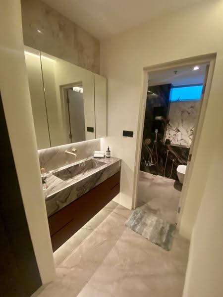 Hola Centre, 65 Ubi Crescent, Eunos / Geylang / Paya Lebar, 624 sqft, Light Industrial (B1) For Rent, by Amy Low, 24817004 - Bathroom - CommercialGuru.com.sg