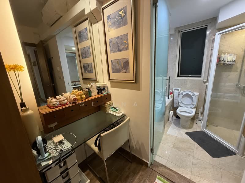 Burlington Square, 175 Bencoolen Street, 2 Bedrooms, 840 sqft, Apartment For Sale, by Angelina Tao, 24818206 - PropertyGuru.com.sg