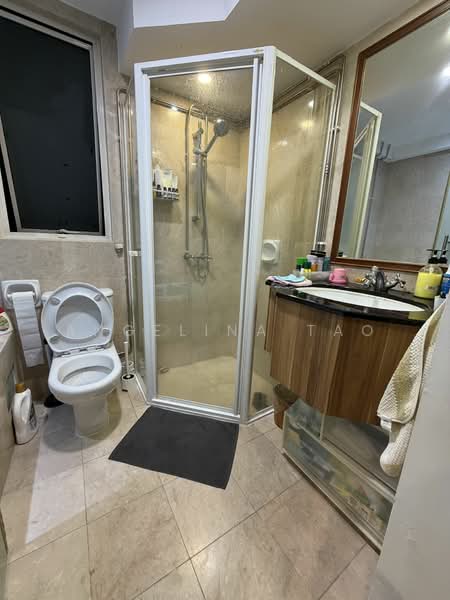 Burlington Square, 175 Bencoolen Street, 2 Bedrooms, 840 sqft, Apartment For Sale, by Angelina Tao, 24818206 - PropertyGuru.com.sg