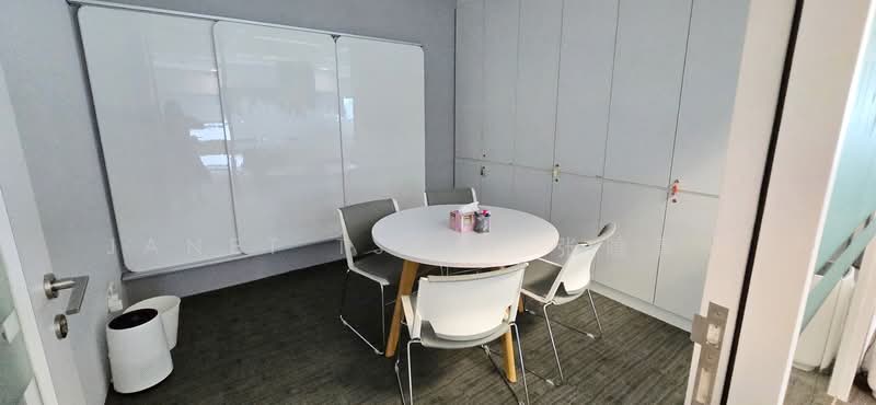 Gateway East, 152 Beach Road, 3,476 sqft, Office For Rent, by Janet Tsc ( 张曉菁 ), 24818804 - CommercialGuru.com.sg