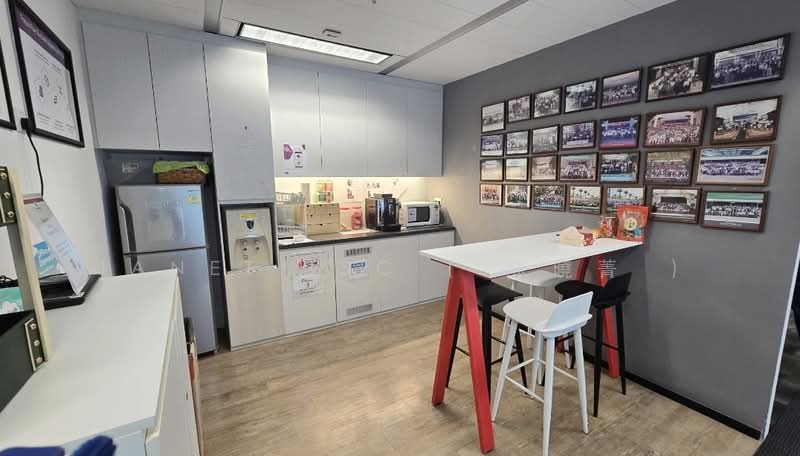 Gateway East, 152 Beach Road, 3,476 sqft, Office For Rent, by Janet Tsc ( 张曉菁 ), 24818804 - CommercialGuru.com.sg