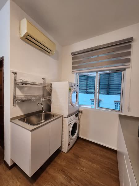 Simon Place, Simon Place, Room Rental, 300 sqft, Terraced House For Rent, by Chwee San Sim, 24820319 - PropertyGuru.com.sg