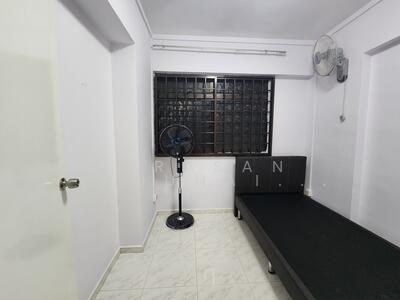 For Rent - 671B Klang Lane