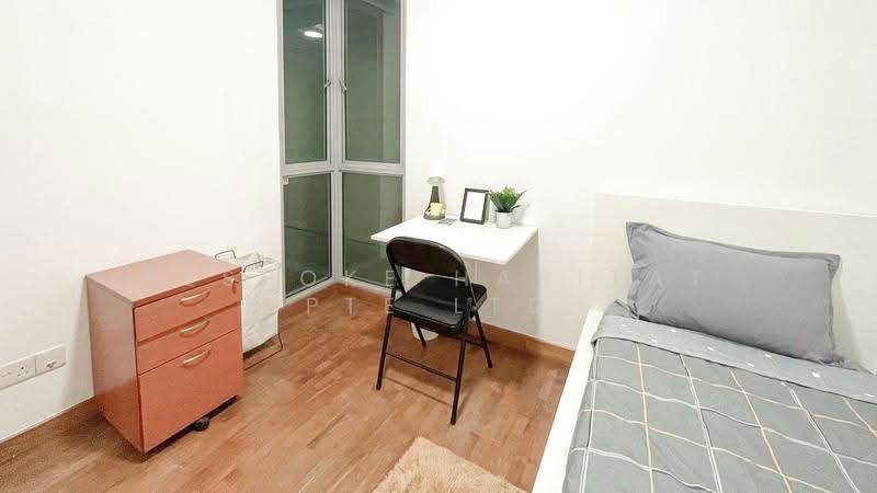 Lakeholmz, 84 Corporation Road, Boon Lay / Jurong / Tuas, Room Rental, 100 sqft, Condominium For Rent, by Bespoke Habitat Pte Ltd, 24821933 - 12-09 CR6 - PropertyGuru.com.sg