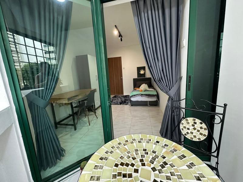 Ivory Heights, 122 Jurong East Street 13, Boon Lay / Jurong / Tuas, Room Rental, 150 sqft, Condominium For Rent, by Victoria Ling, 24821938 - PropertyGuru.com.sg