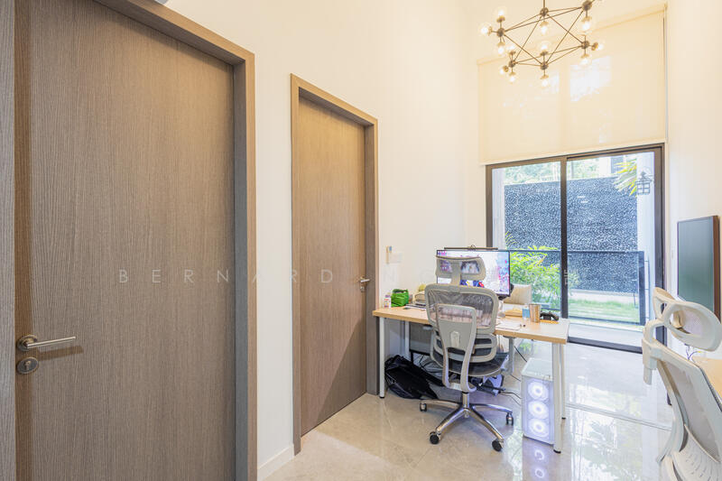 High Rental Yield! Good value property near Kent Ridge MRT at 1mil