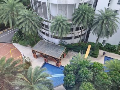 For Rent - The Lakeshore