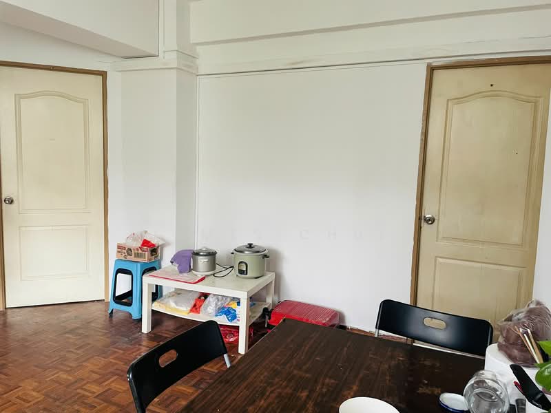 Lakeside Tower Apartment For Sale at S$ 1,785,000 | PropertyGuru Singapore