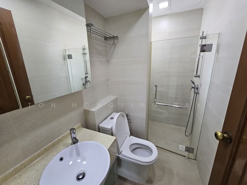 Spring Grove Condominium For Sale at S$ 2,500,000 | PropertyGuru Singapore