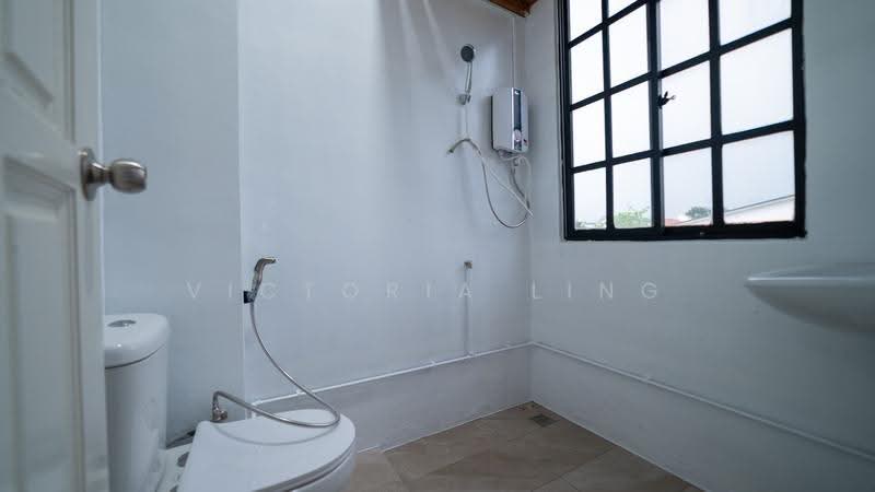 Pin Mansions, 18 Lim Ah Pin Road, Hougang / Punggol / Sengkang, Room Rental, 120 sqft, Apartment For Rent, by Victoria Ling, 24827918 - PropertyGuru.com.sg