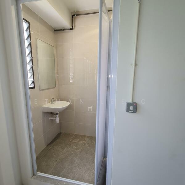 Ascent @ Gambas, 6 Gambas Way, 2,325 sqft, Factory / Workshop (B2) For Rent, by Ethan Lee C H, 24830514 - CommercialGuru.com.sg