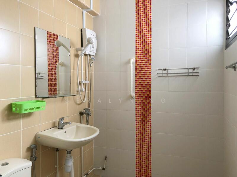 For Rent - 251 Tampines Street 21