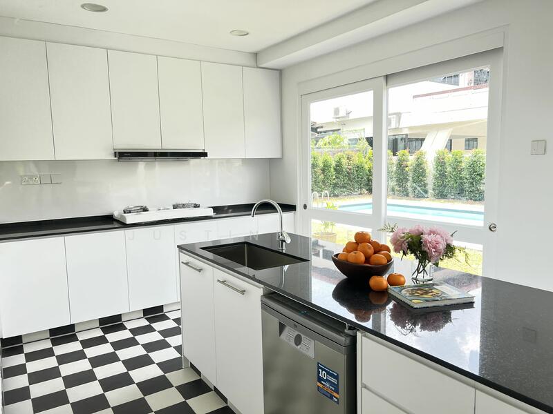 For Rent - Oei Tiong Ham Park