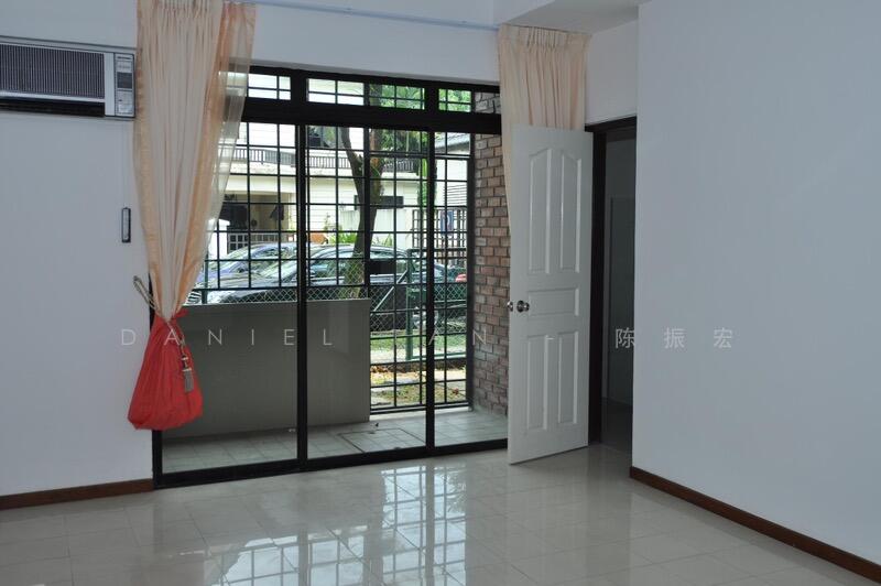 For Rent - Cheap corner terrace along Bukit Timah, near Pei Hwa Primary
