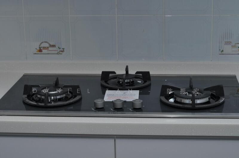 For Rent - Cheap corner terrace along Bukit Timah, near Pei Hwa Primary