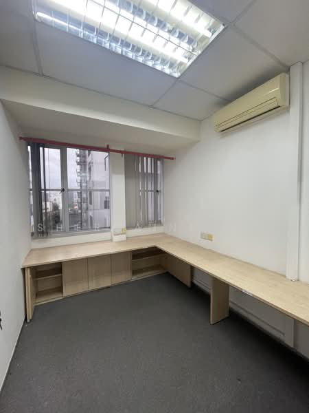 Pantech Business Hub, 194 Pandan Loop, 1,206 sqft, Factory / Workshop (B2) For Rent, by Shermaine Lim, 24837135 - CommercialGuru.com.sg
