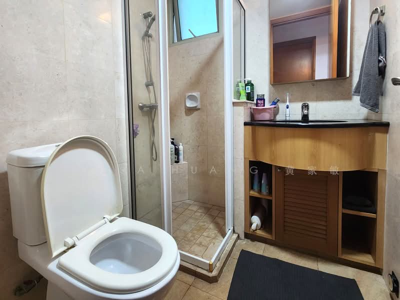 Queens, 10 Stirling Road, Room Rental, 160 sqft, Condominium For Rent, by Alyssa Huang 黄家敏, 24840241 - PropertyGuru.com.sg