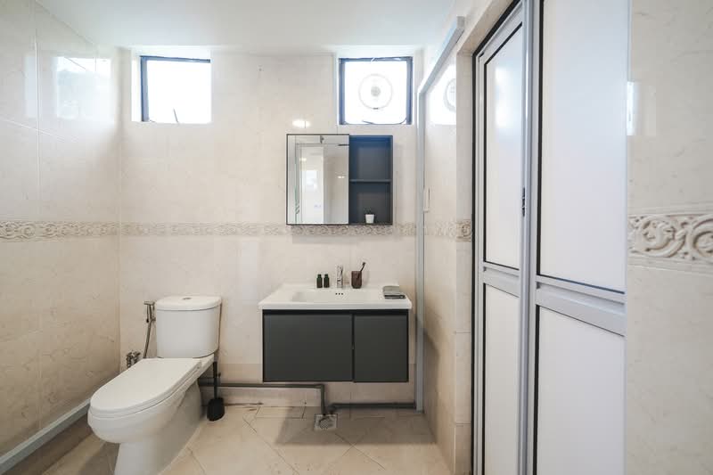 Telok Blangah House, 52 Telok Blangah Road, Room Rental, 280 sqft, Apartment For Rent, by Cove, 24840339 - Green room - private bathroom - PropertyGuru.com.sg