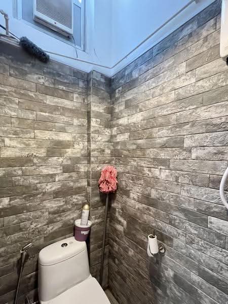 2 Balestier Road, 2 Balestier Road, Balestier / Toa Payoh, 300 sqft, Other Retail For Rent, by Eugene Fung, 24841256 - Bathroom - CommercialGuru.com.sg