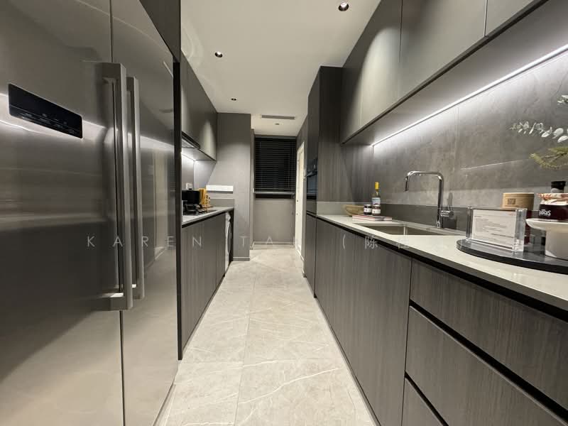 The Myst, 802 Upper Bukit Timah Road, 5 Bedrooms, 1,690 sqft, Condominium For Sale, by Karen Tan (陈桂英), 24842762 - PropertyGuru.com.sg