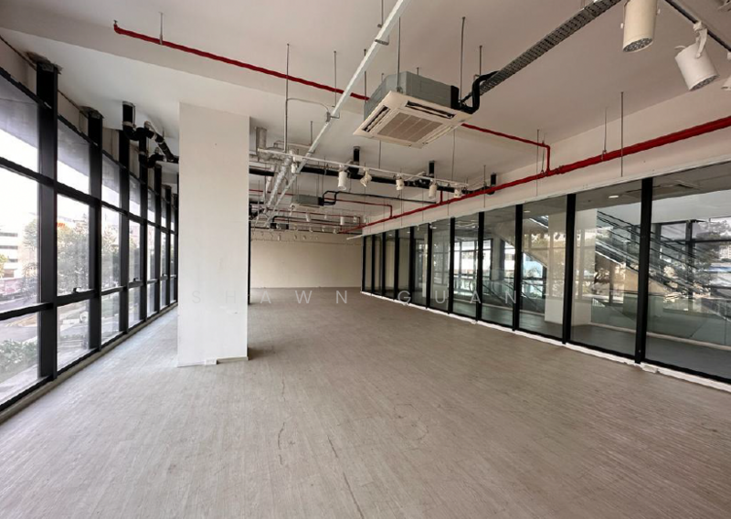 Ideal For Showroom Surrounded with Full Glass Panel! Near Tai Seng MRT