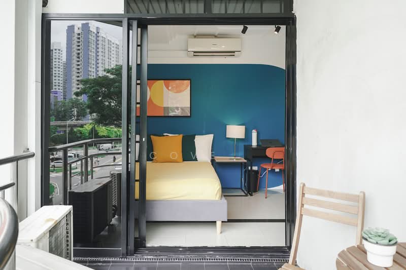 Winsome Apartments, Lorong 7 Geylang, Eunos / Geylang / Paya Lebar, Room Rental, 183 sqft, Apartment For Rent, by Cove, 24843890 - Orange Room - Bedroom - PropertyGuru.com.sg
