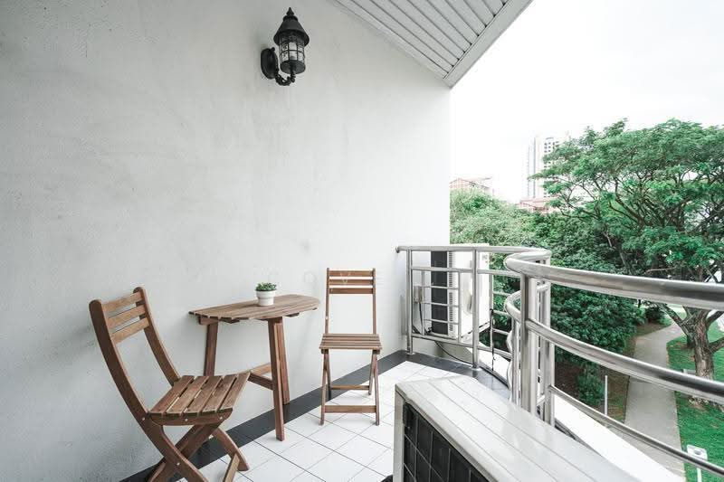 Winsome Apartments, Lorong 7 Geylang, Eunos / Geylang / Paya Lebar, Room Rental, 183 sqft, Apartment For Rent, by Cove, 24843890 - Orange Room - Private Balcony - PropertyGuru.com.sg