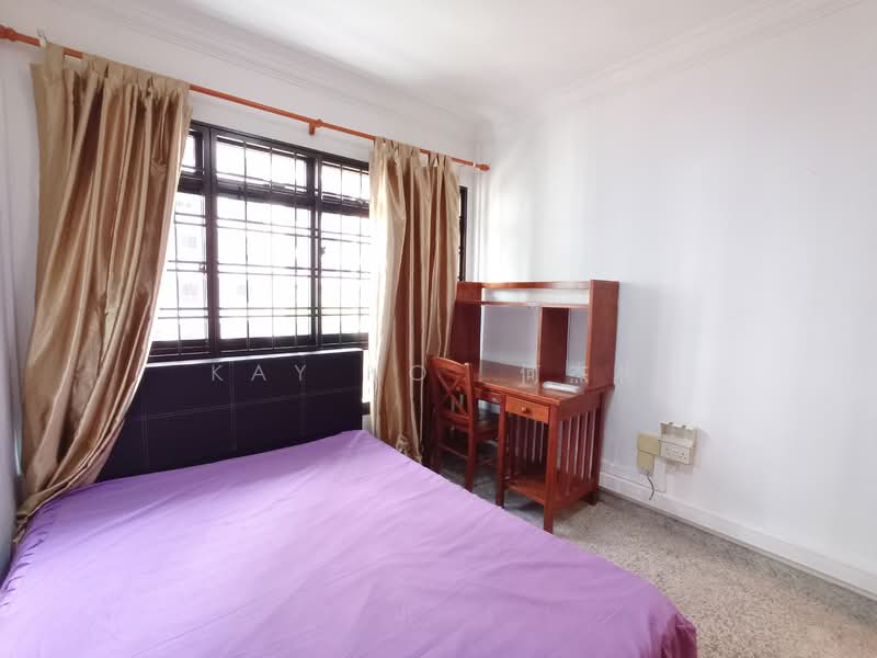17 Jalan Tenteram, 17 Jalan Tenteram, 3 Bedrooms, 926 sqft, HDB Flat For Rent, by Kay HO  何杰彬, 24844487 - Common bedroom middle - PropertyGuru.com.sg