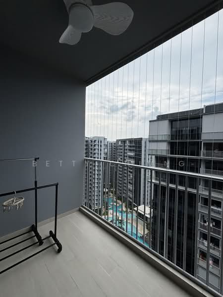 The Florence Residences, 85 Hougang Avenue 2, 2 Bedrooms, 667 sqft, Condominium For Rent, by Betty Chiang, 24845145 - Balcony with invisble grille - PropertyGuru.com.sg