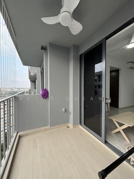 The Florence Residences, 85 Hougang Avenue 2, 2 Bedrooms, 667 sqft, Condominium For Rent, by Betty Chiang, 24845145 - Invisible Grille and Zip Blinds - PropertyGuru.com.sg