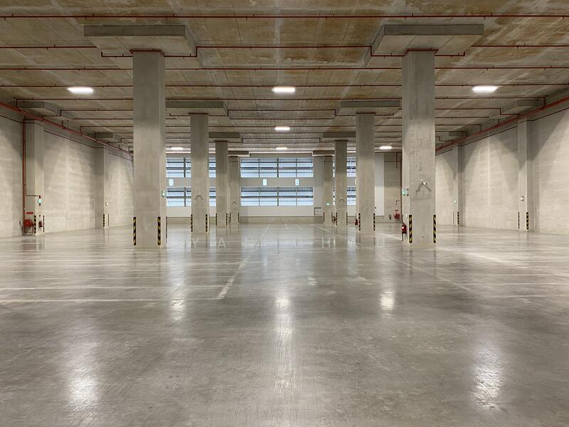 Near MRT 8m Clear 5 Bays Jurong, Jurong, 24500 sqft, Warehouse