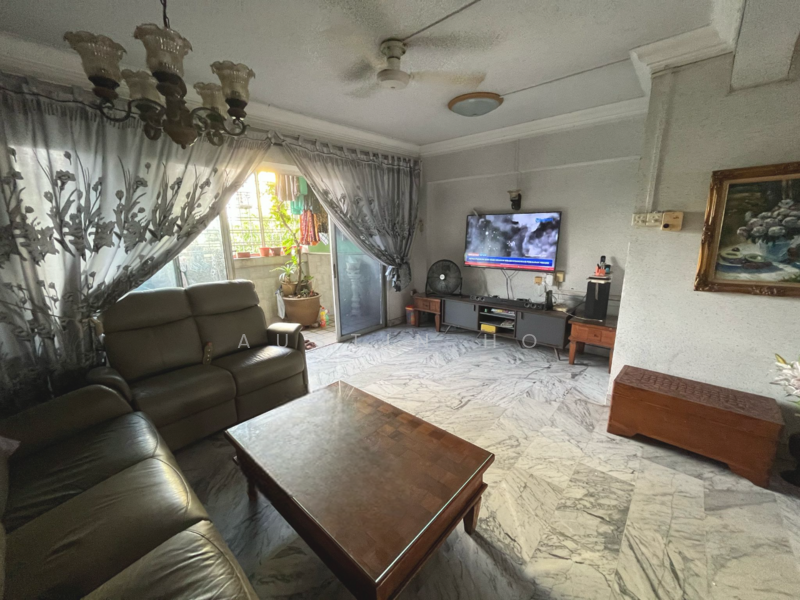 For Sale - 357 Hougang Avenue 7